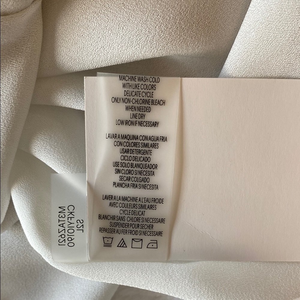 Calvin Klein Cream and White Button Down Blouse with Mandarin Collar top Size M - Picture 7 of 7